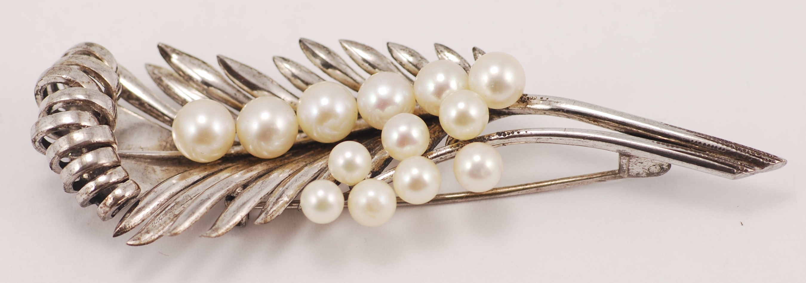 silver pearl pin