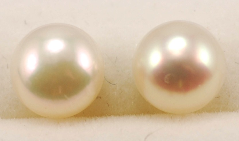 white button pearls